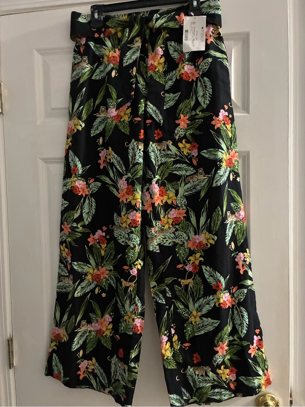 Charter Club Black Tropical Floral Wide-Leg Cropped Pants